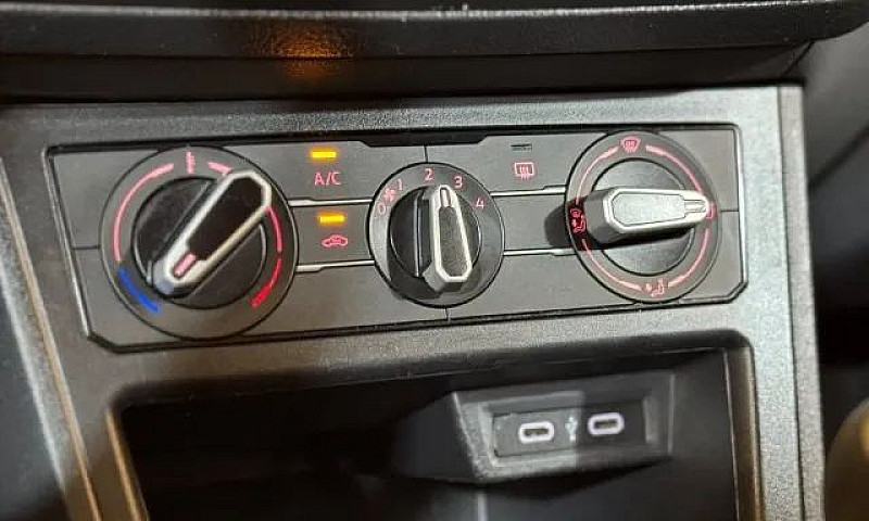 Volkswagen Polo Trac...