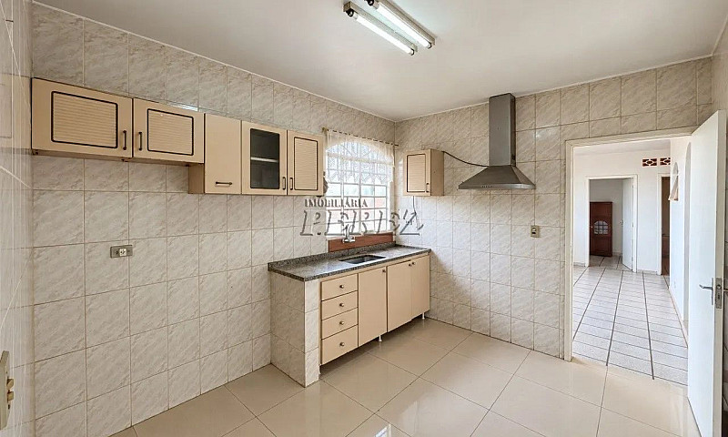 Casa À Venda E Locaç...