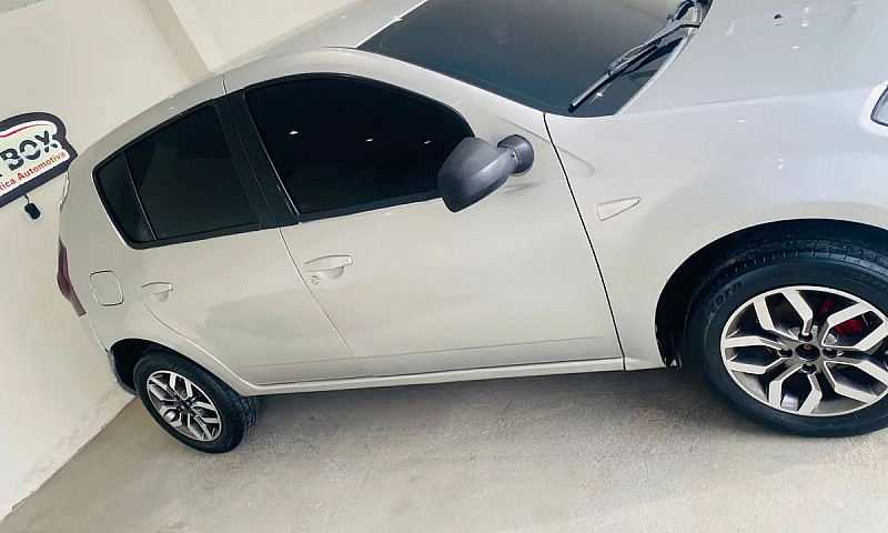 Renault Sandero Auth...