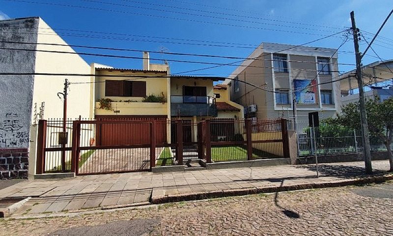 Linda Casa De 4 Dorm...