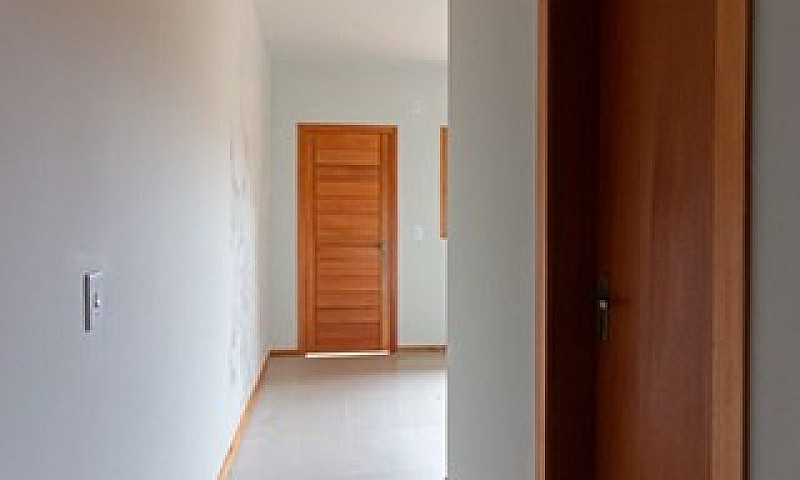Casa Com 2 Dormitóri...