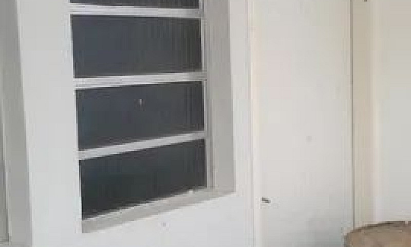 Venda De Casa - Cond...