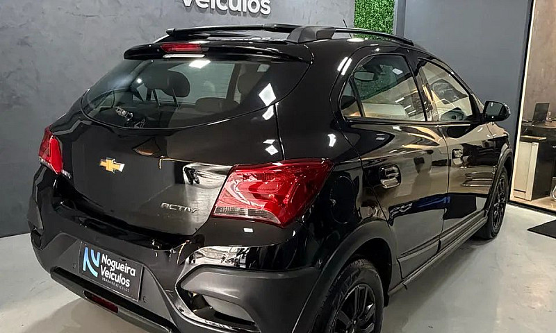Chevrolet Onix Activ...