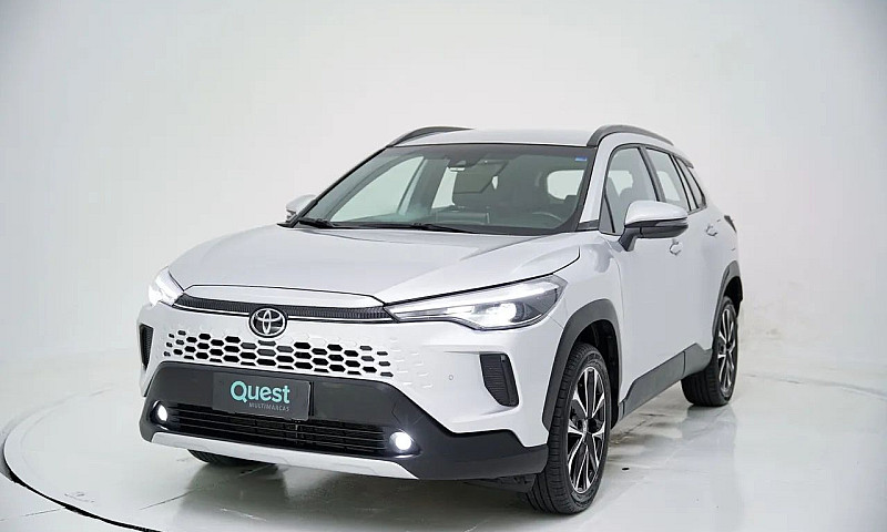 Toyota Corolla Cross...