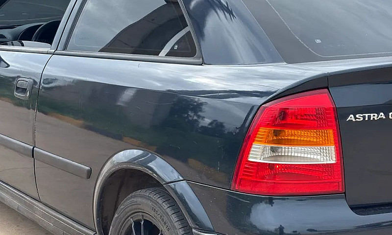 Chevrolet Astra Gl 1...