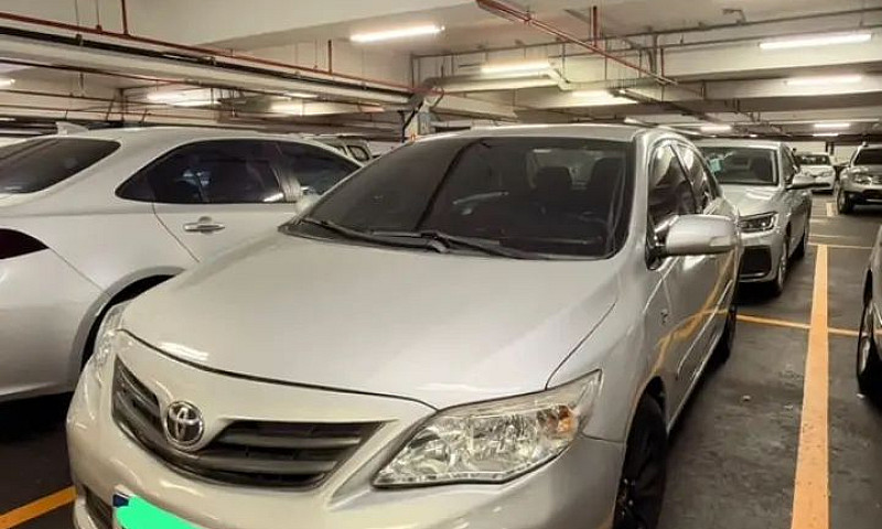Toyota Corolla Gli 1...