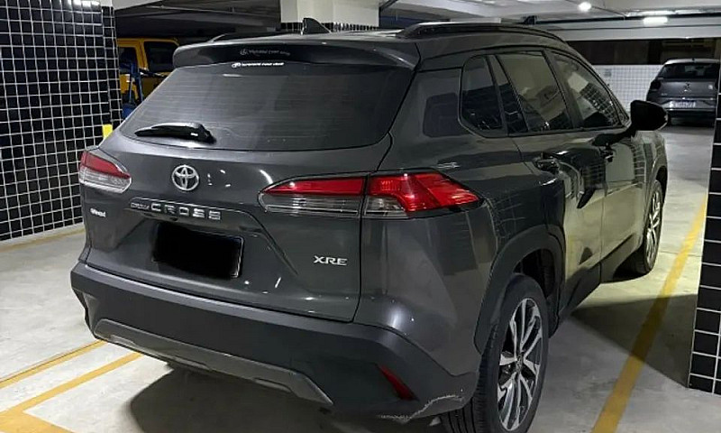 Toyota Corolla Cross...