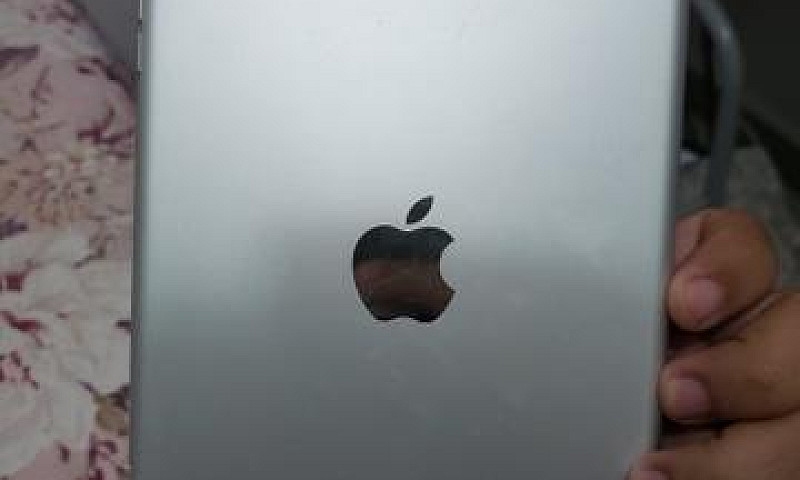 Vendo Ipad Mini 4G 1...