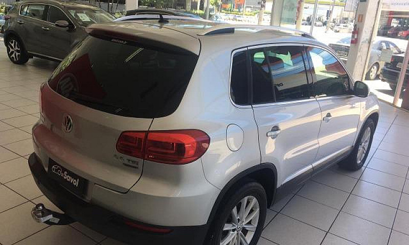 Volkswagen Tiguan...