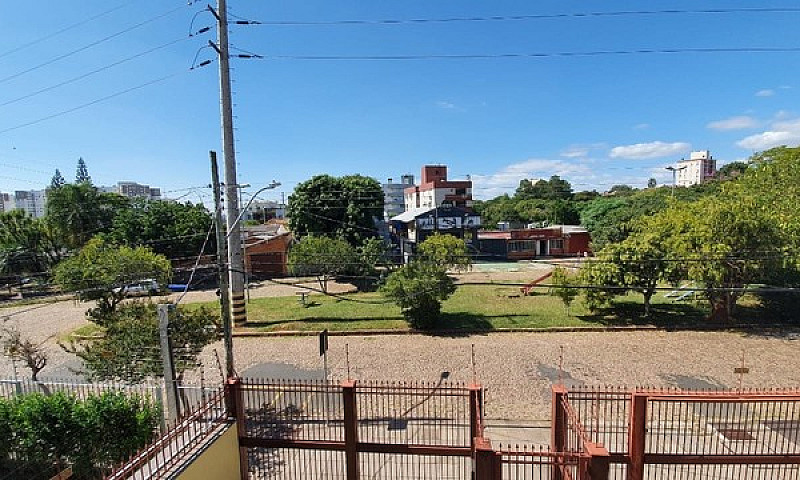 Linda Casa De 4 Dorm...