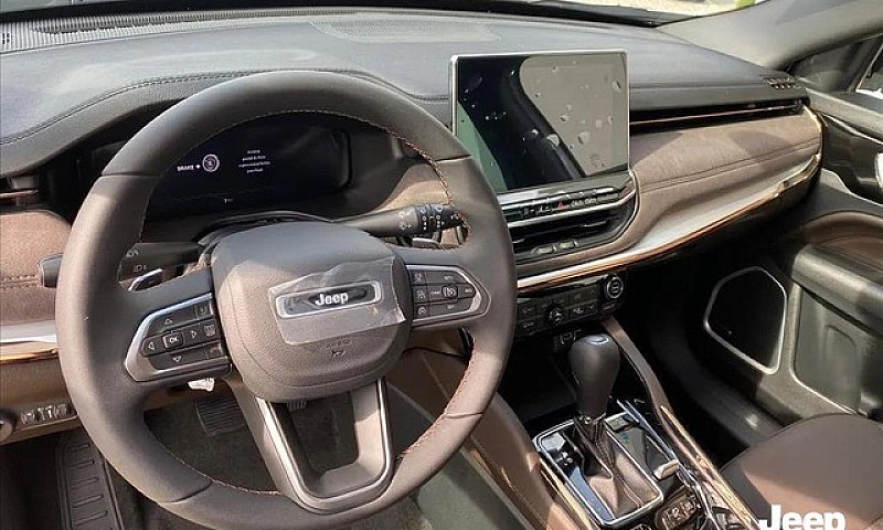 Jeep Commander 2.0 T...