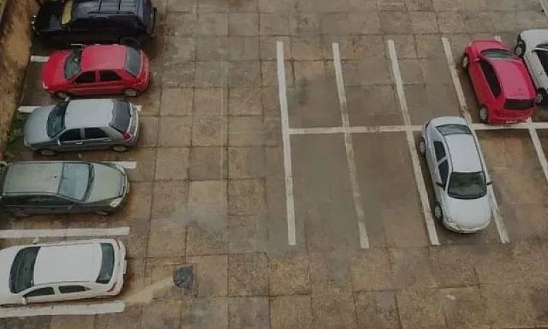 Aluga-Se Apartamento...