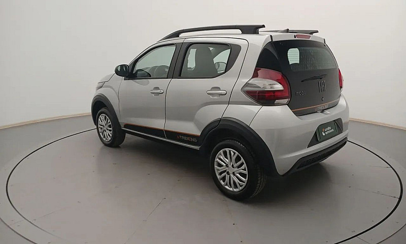 Fiat Mobi Trekking 1...