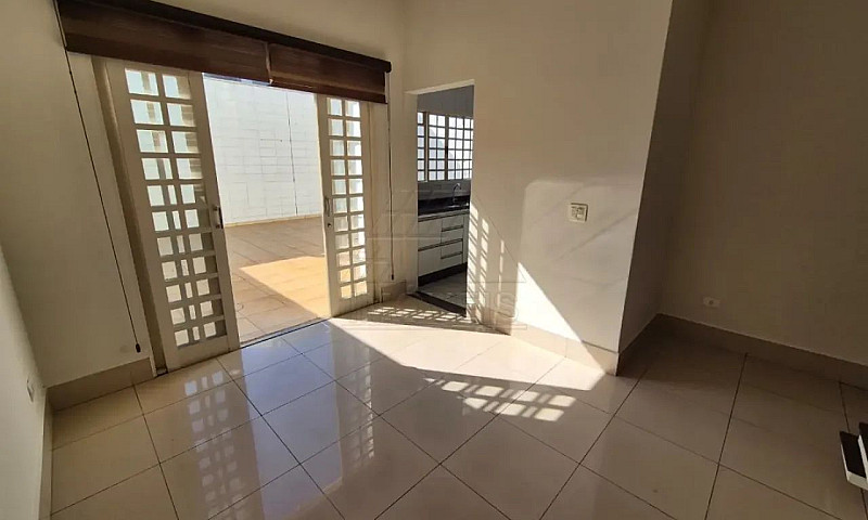 Casa Residencial À V...