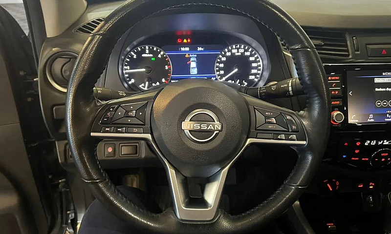 Nissan Frontier Plat...