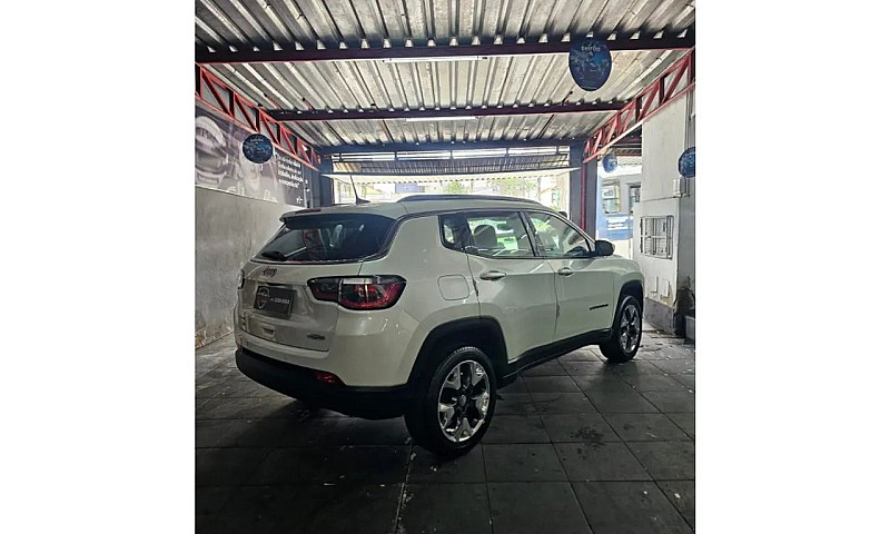 Jeep Compass Longitu...