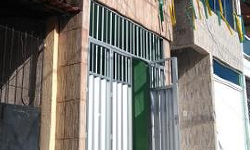 Casa No Condomínio F...