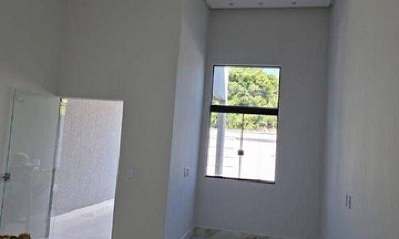 Casa Com 3 Dormitóri...