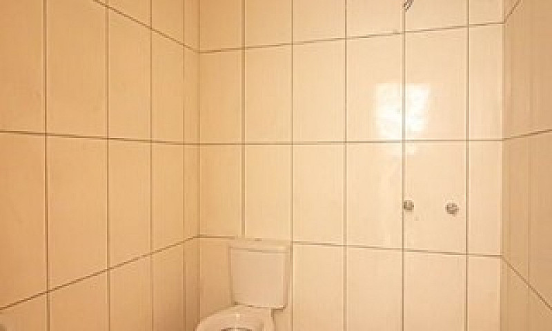 Casa Com 2 Dormitóri...