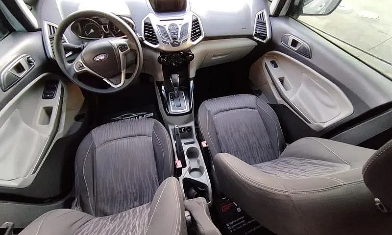 Ford Ecosport Titani...