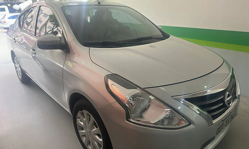 Nissan Versa 1.0 12V...