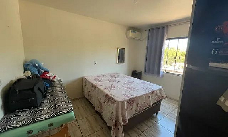 Ampla Casa Com 05 Qu...