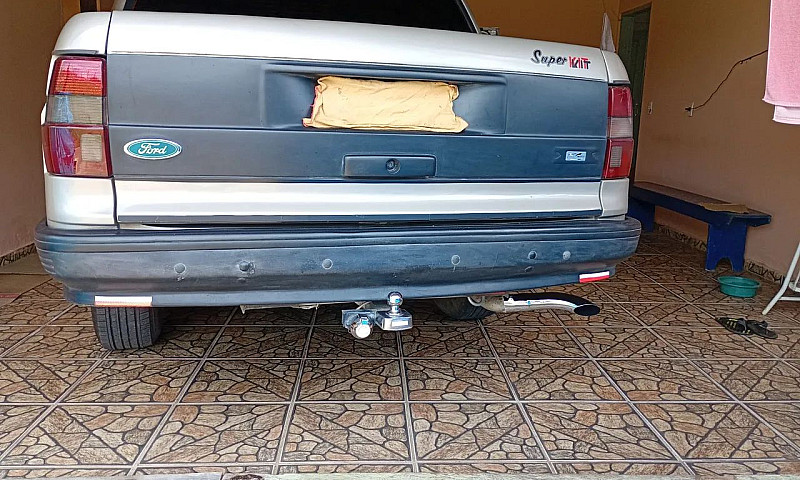 Ford F-1000 Super Di...