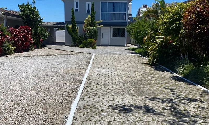 Casa Com 174M2 Na Po...