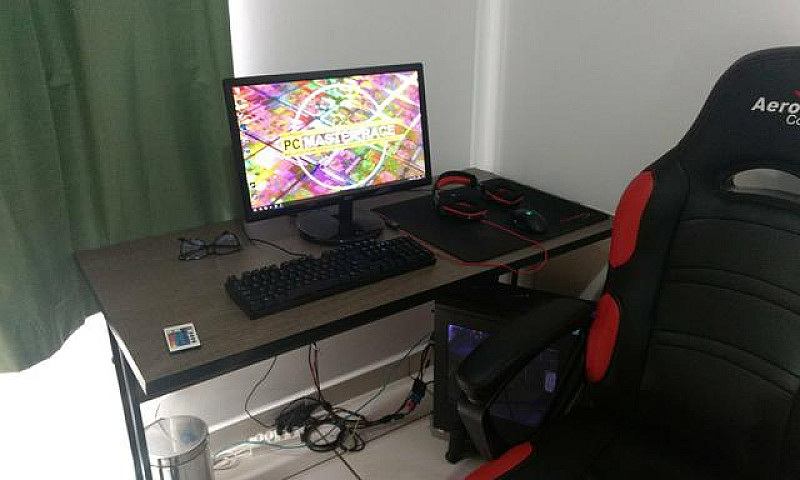 Monitor 19.5&Quot; F...