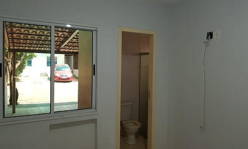 Aluga-Se Casa - Bris...