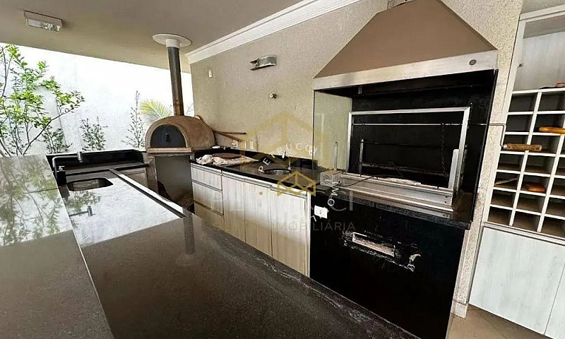 Casa Residencial À V...