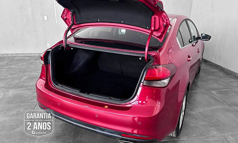 Kia Motors Cerato 1....