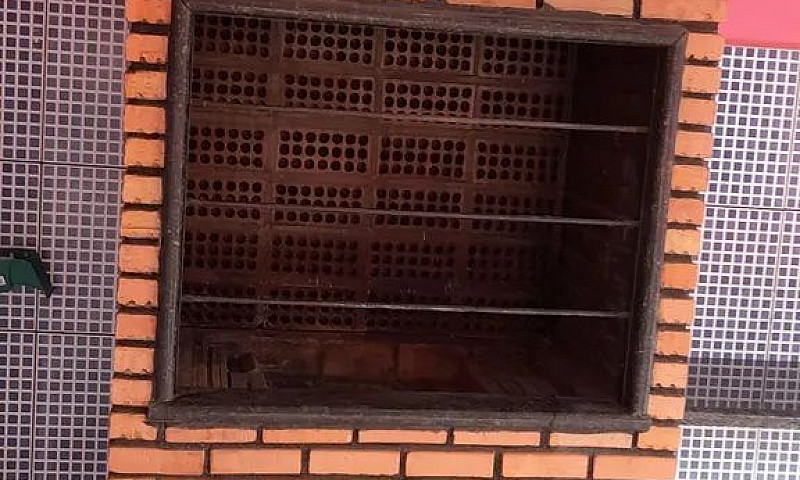 Vende Se Essa Casa...