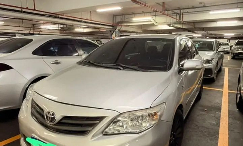 Toyota Corolla Gli 1...