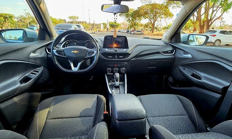 Chevrolet Onix Hatch...