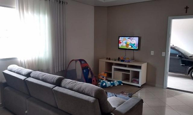 Sobrado Em Nova Odes...