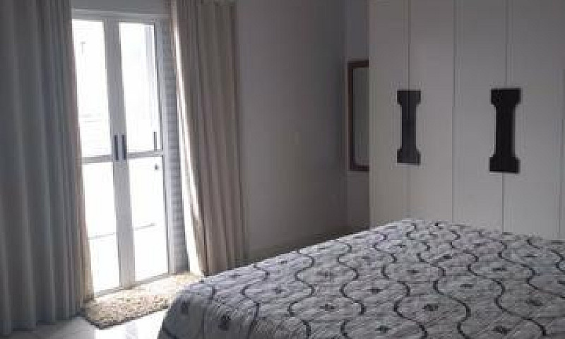 Sobrado Em Nova Odes...