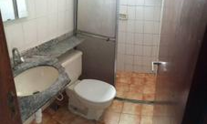 Aluga-Se Apartamento...