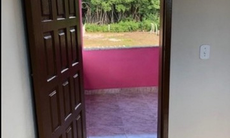 Vende-Se Duplex Em C...
