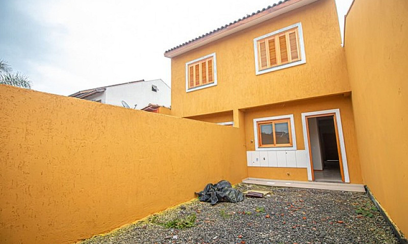 Casa Com 2 Dormitóri...