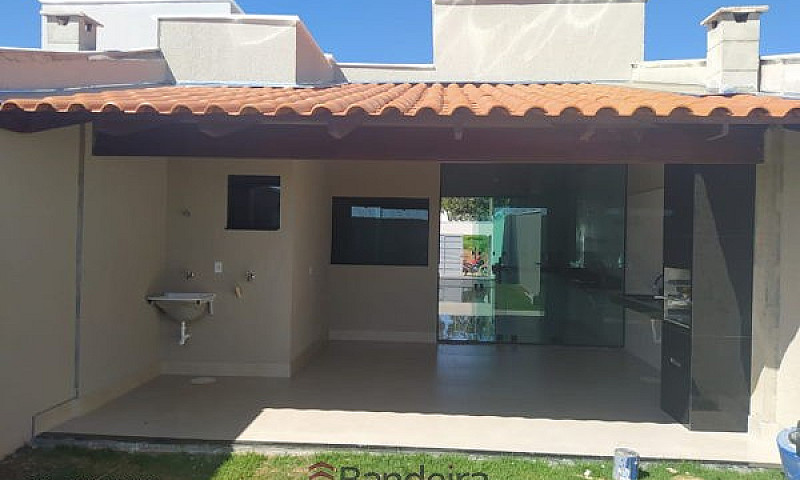 Casa  Com 3 Quartos ...