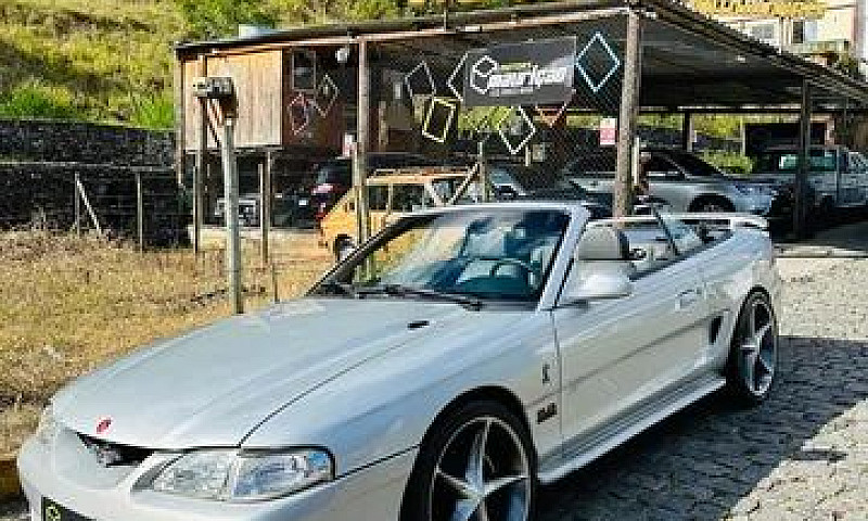 Ford Mustang Gt V8 C...