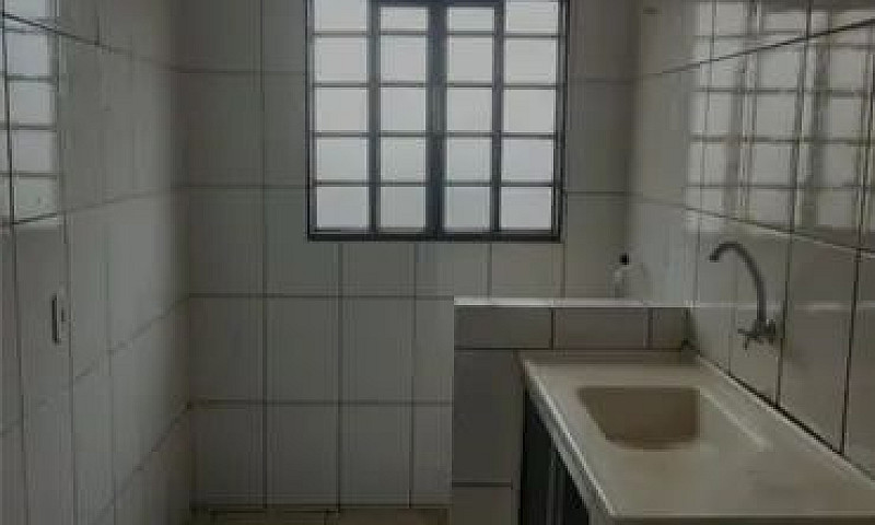 Aluga-Se Apartamento...