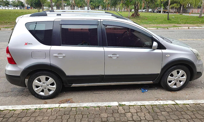 Nissan Livina 1.8 Xg...