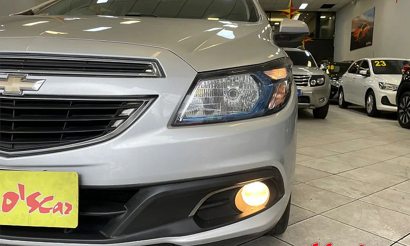 Chevrolet Onix Hatch...