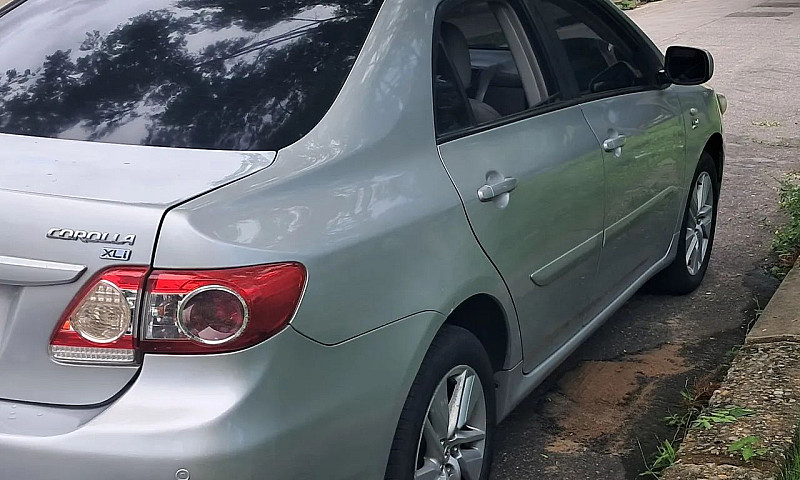 Toyota Corolla Xli 1...
