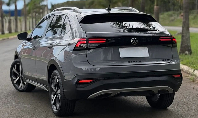 Volkswagen Nivus Hig...