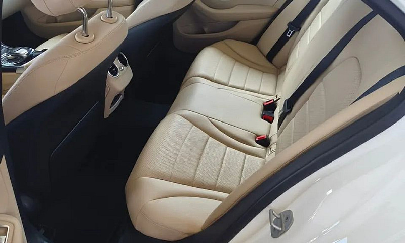 Mercedes-Benz C-200 ...