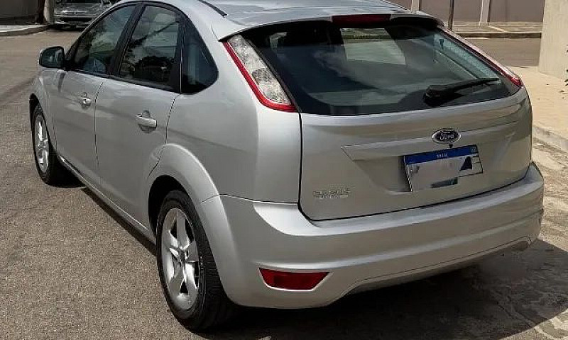 Ford Focus 1.6 S/Se/...