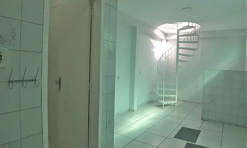Casa Geminada Com 2 ...